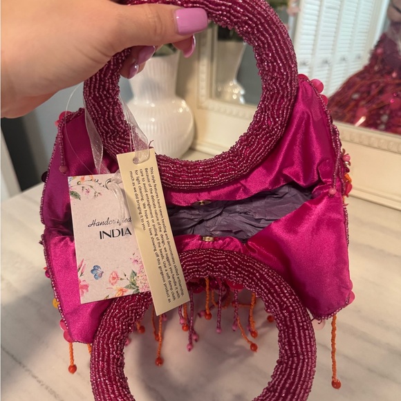 Handcrafted in India VIRAL beaded bag - Picture 4 of 6